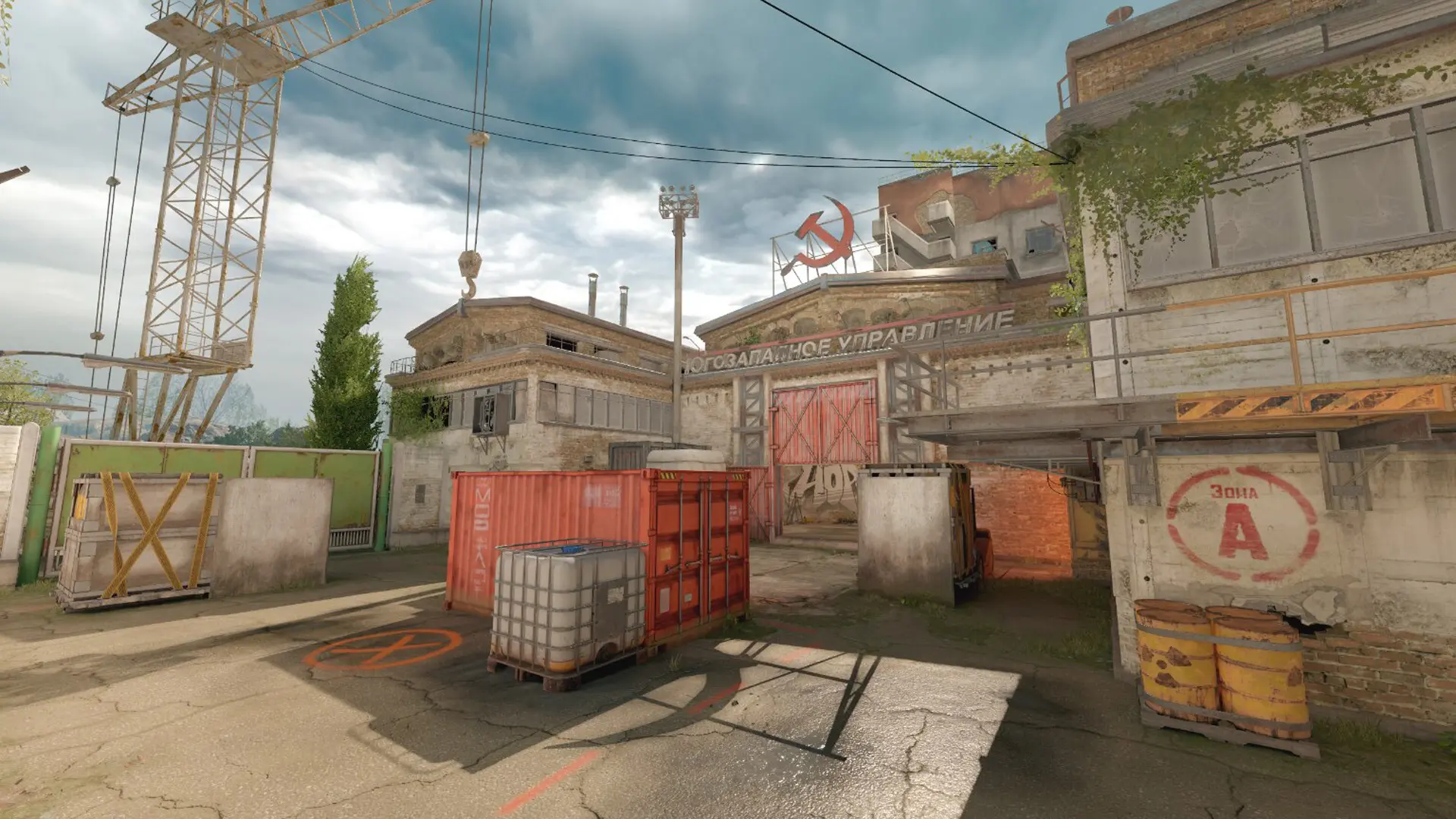 Counter-Strike 2 server hosting features with high tick rates and DDoS protection for competitive tactical shooter gameplay