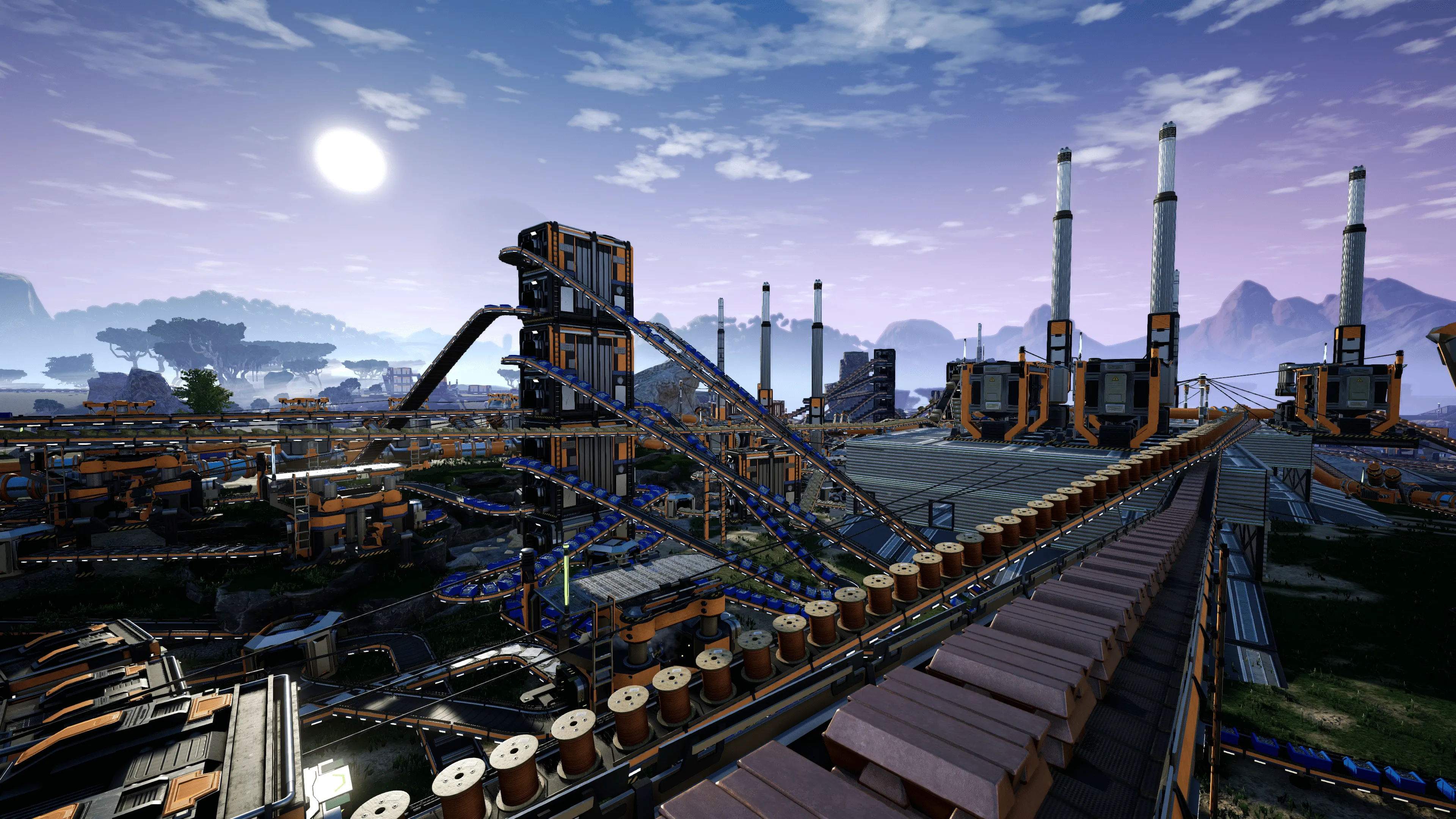Fonctionnalités d'hébergement serveur Satisfactory avec support mods et sauvegardes pour gameplay construction usines coopératives