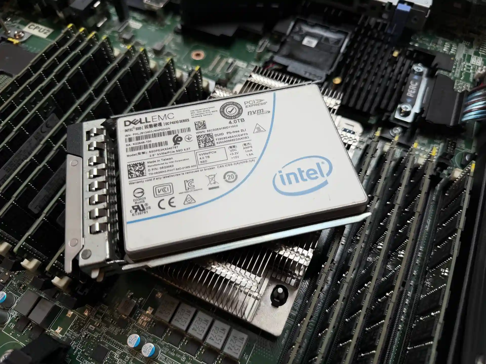 VPS SSD NVMe enterprise features dashboard with ECC memory monitoring and SSD storage management